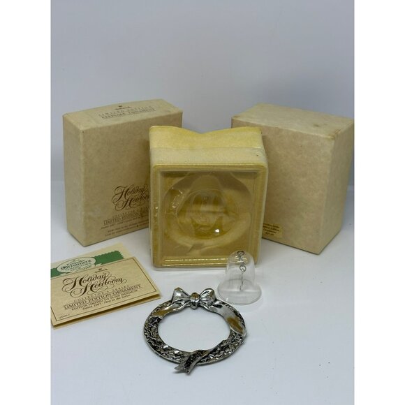 VTG 80s Hallmark Holiday Heirloom Crystal Bell Silver Wreath Christmas Ornament - Picture 3 of 10